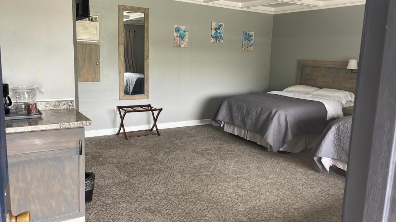 Bluegem Motel Хай Спрингс Екстериор снимка