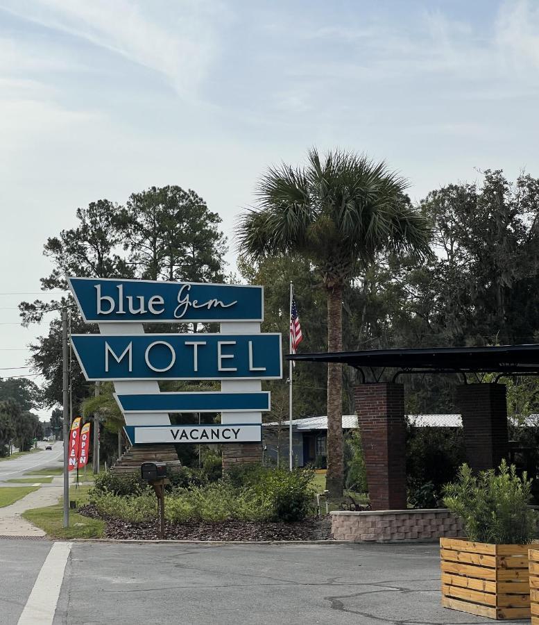 Bluegem Motel Хай Спрингс Екстериор снимка