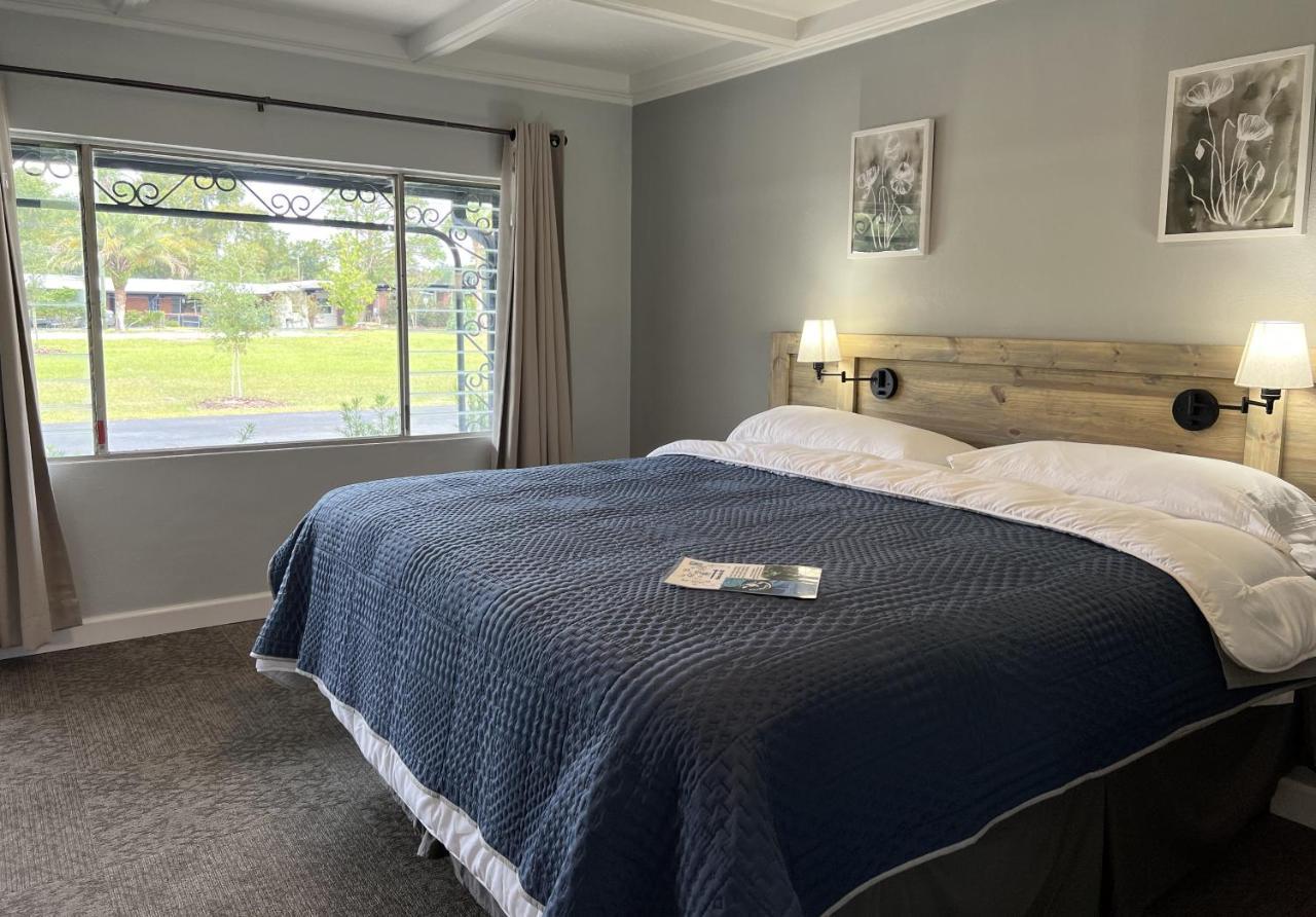 Bluegem Motel Хай Спрингс Екстериор снимка