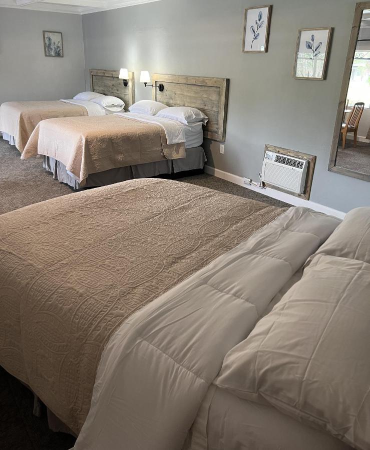 Bluegem Motel Хай Спрингс Екстериор снимка